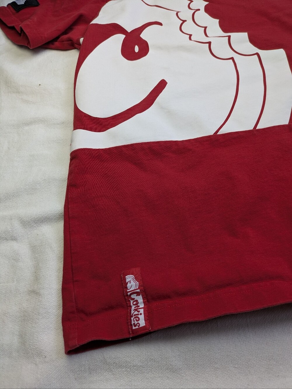 Men's XL Cookies Red Tshirt With Graphic - Picture 2 of 8